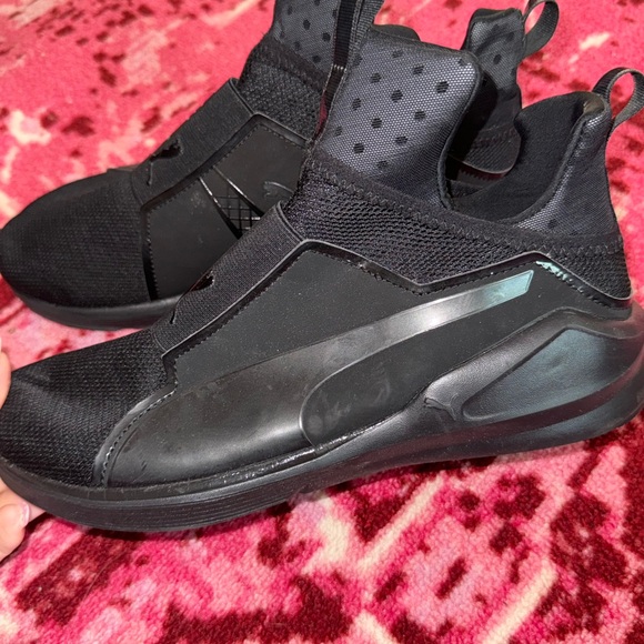 Puma womens Black Athletic Shoes - Picture 2 of 5
